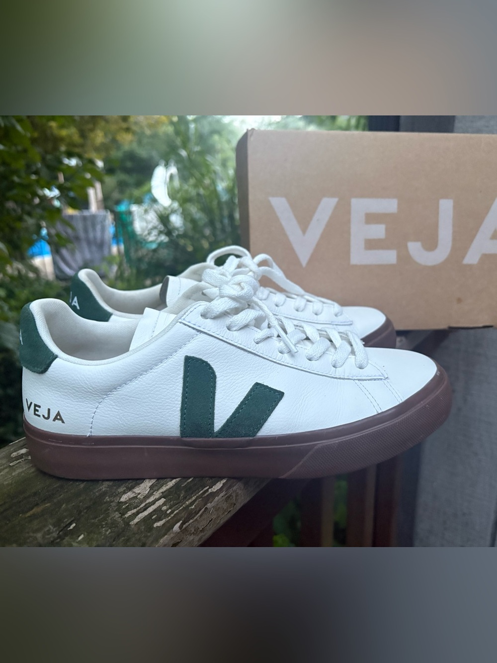 Veja Campo Leather Gum Sole Lace Up Womens Sneakers In White Green US 8